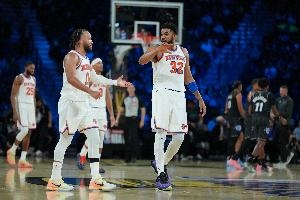 NBA历史仅3队5连季后赛客场赢分10+：13热火 17勇士 今年尼克斯